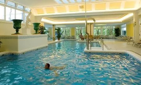Metropole 4*